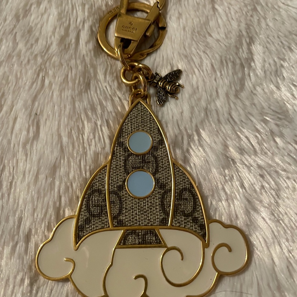 Gucci GG Supreme Rocket Bag/Key Charm